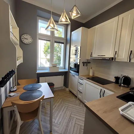 Apartman Dworcowa 100 M Do Pkp Kołobrzeg